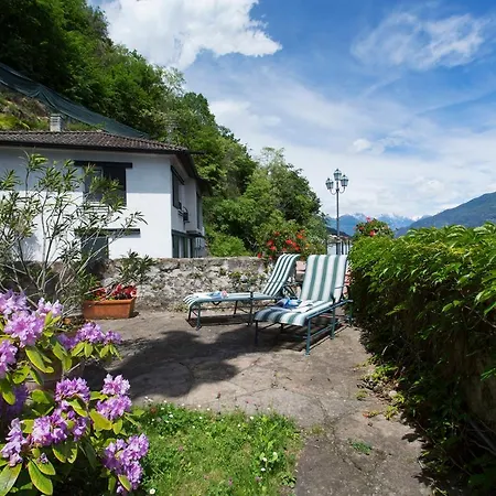 Villa San Siro Sleeps 6 San Siro (Lombardy)