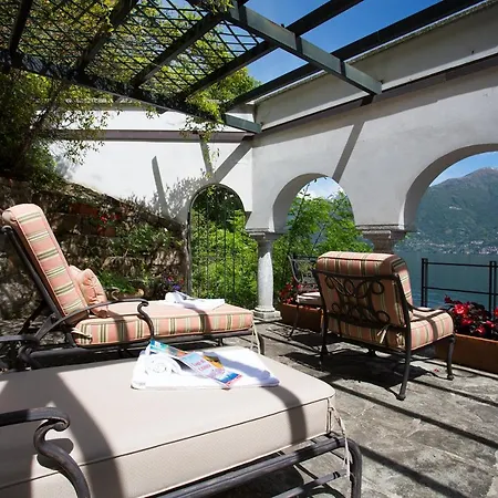 San Siro Sleeps 6