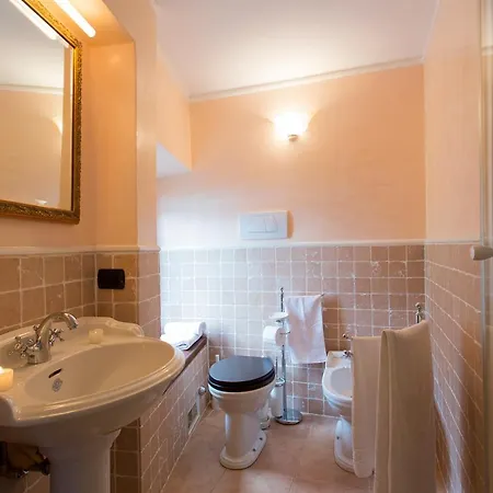 San Siro Sleeps 6 Villa