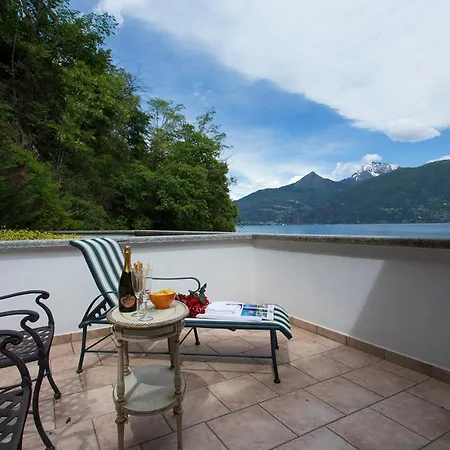 San Siro Sleeps 6
